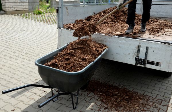 Bulk Mulch Delivery in Little River