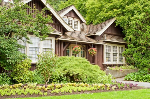 Log Home Landscaping Service